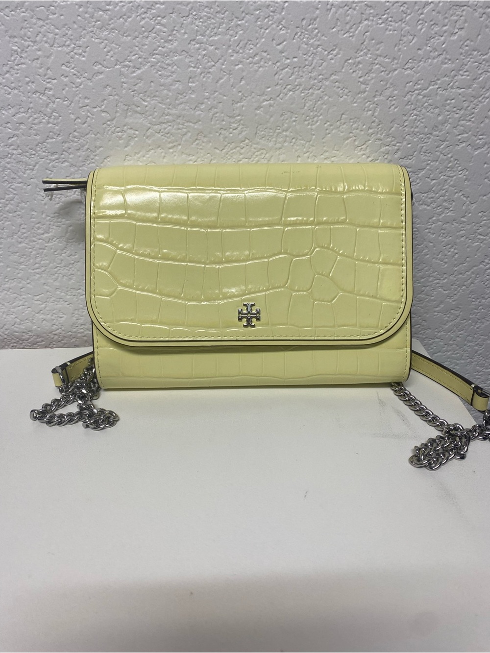 Tory Burch Croc-Embossed Light Yellow Chain Crossbody